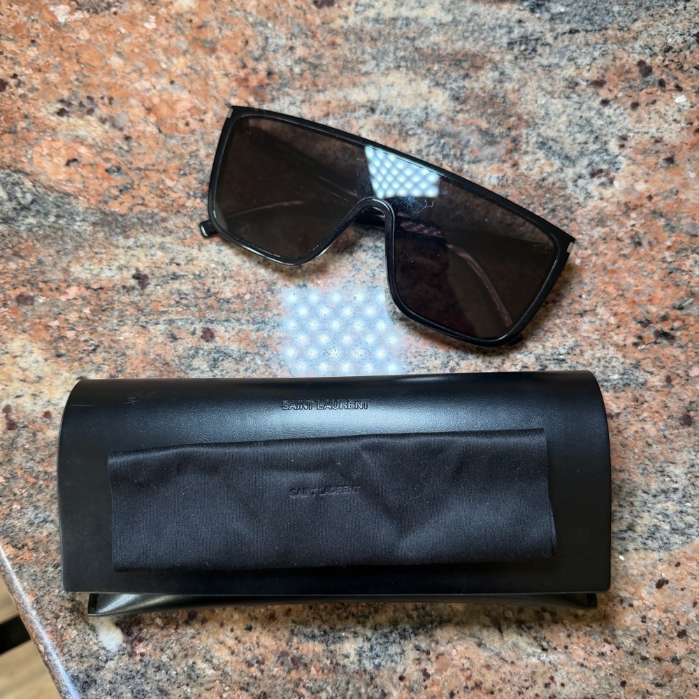 Yves Saint Laurent Black Mask Sunglasses - Picture 9 of 9